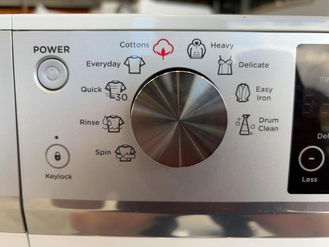 Photo '8' of Fisher & Paykel 8kg Washing Machine
