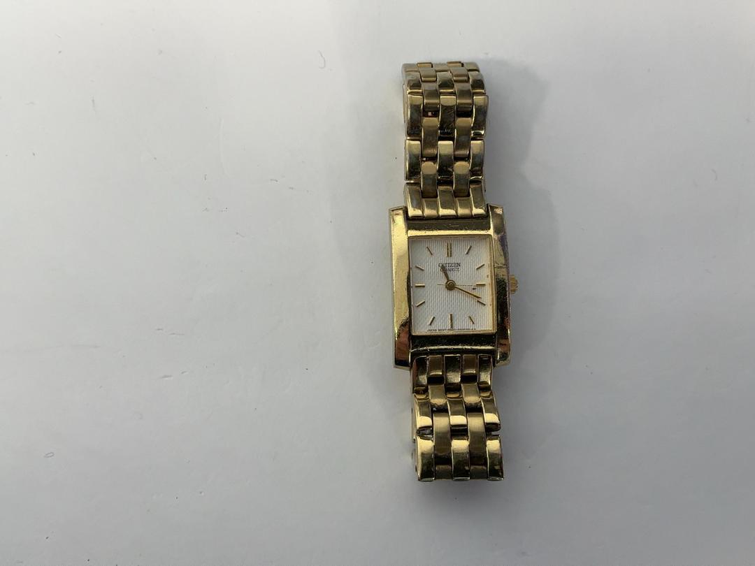 Photo '7' of Citizen Gold coloured watch