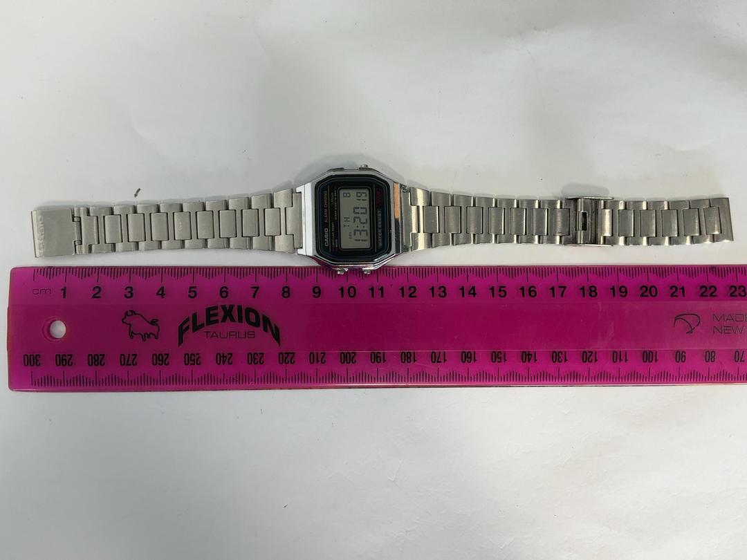 Photo '3' of Casio sivler colour watch