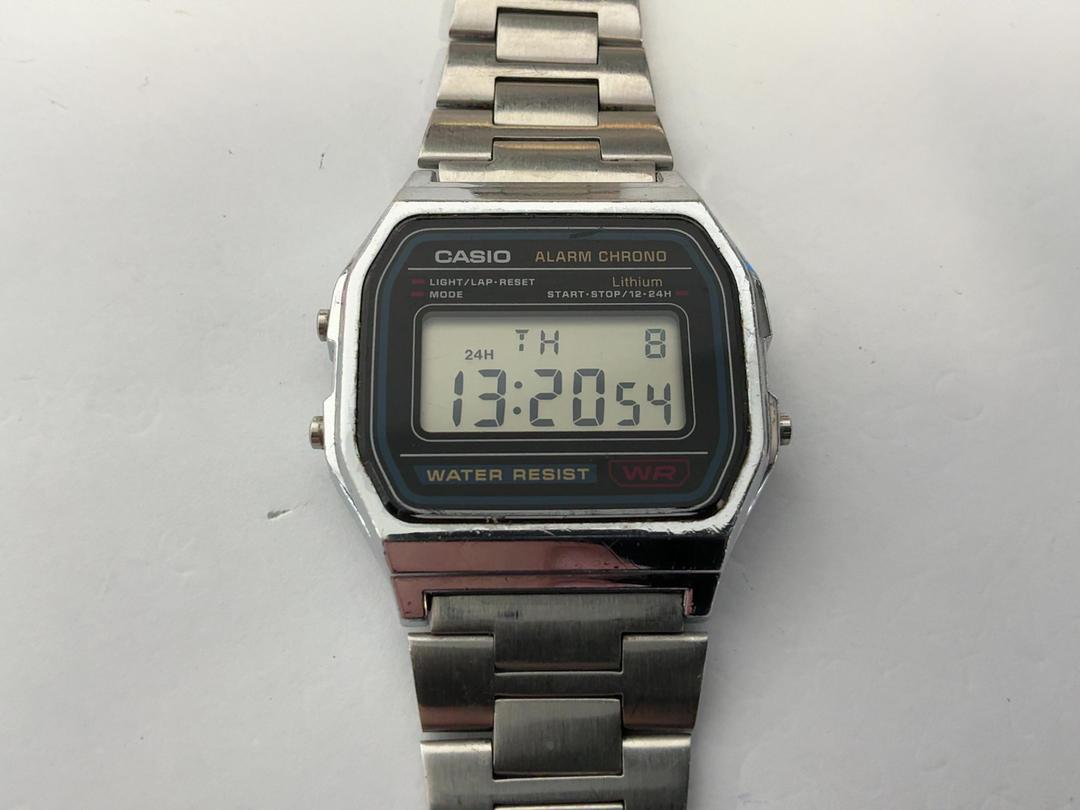 Photo '7' of Casio sivler colour watch