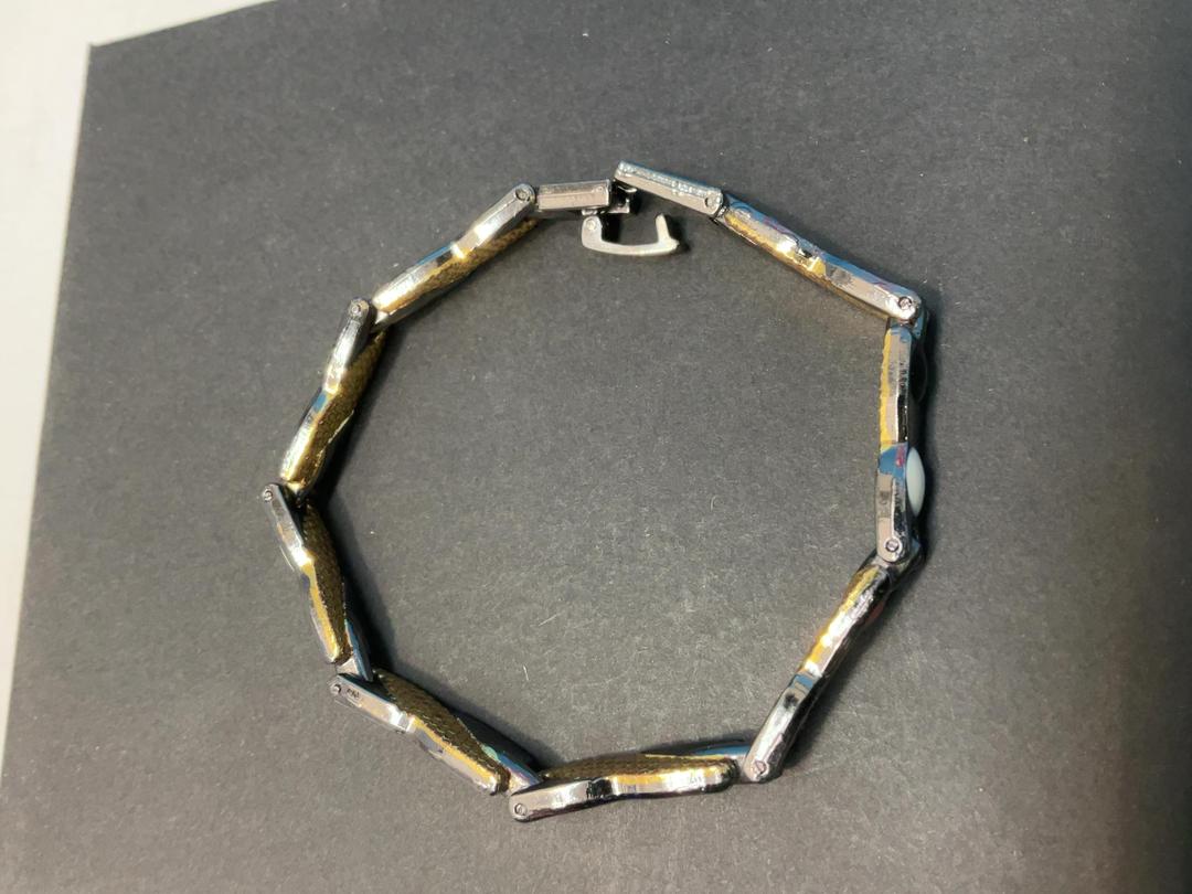 Photo '5' of Black/White/Red/Gold Coloured Bracelet Photo '5' of Black/White/Red/Gold Coloured Bracelet