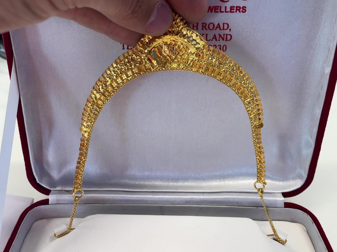 Photo '7' of 22 Carat Gold Necklace and Earring Set 24.19g