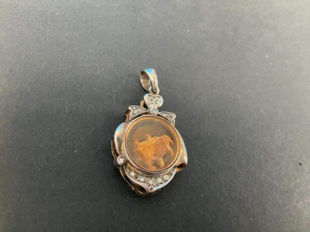 Photo '9' of 18CT Gold Taurus Pendant Photo '9' of 18CT Gold Taurus Pendant