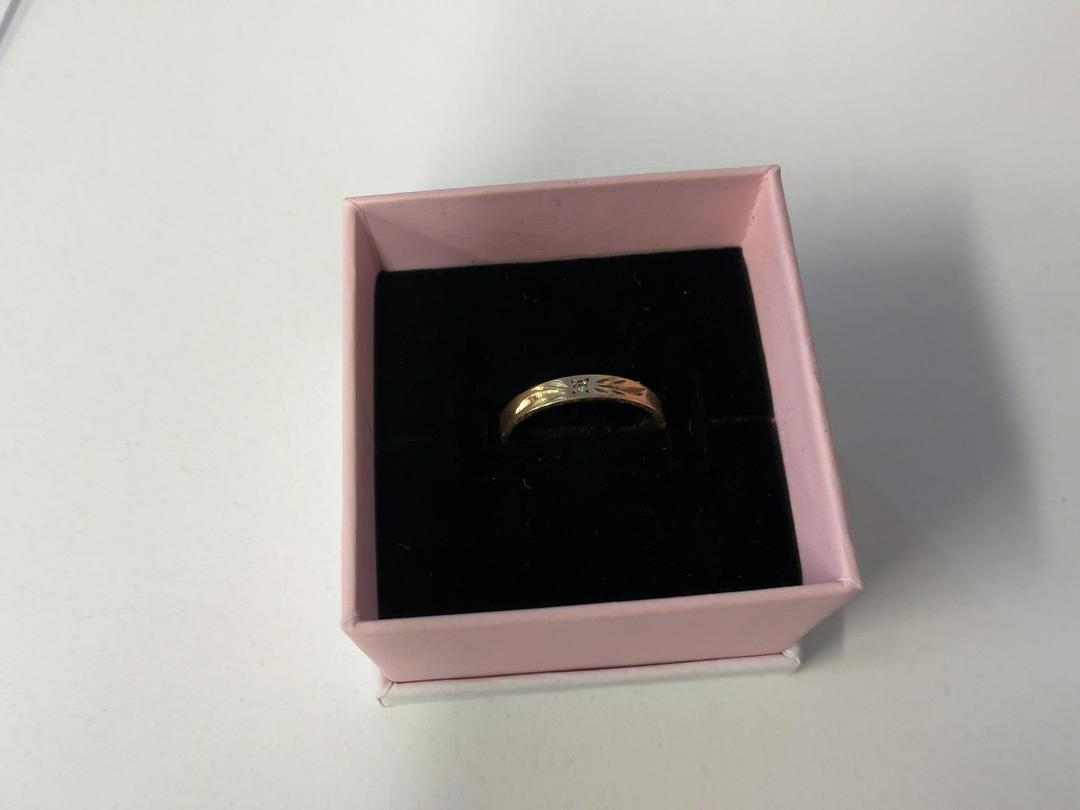 Photo '2' of Gold Coloured Band with clear stone Photo '2' of Gold Coloured Band with clear stone