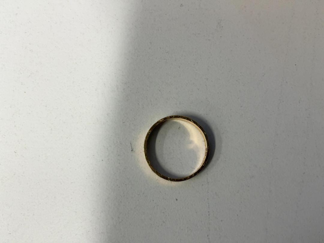 Photo '3' of Gold Coloured Band with clear stone Photo '3' of Gold Coloured Band with clear stone