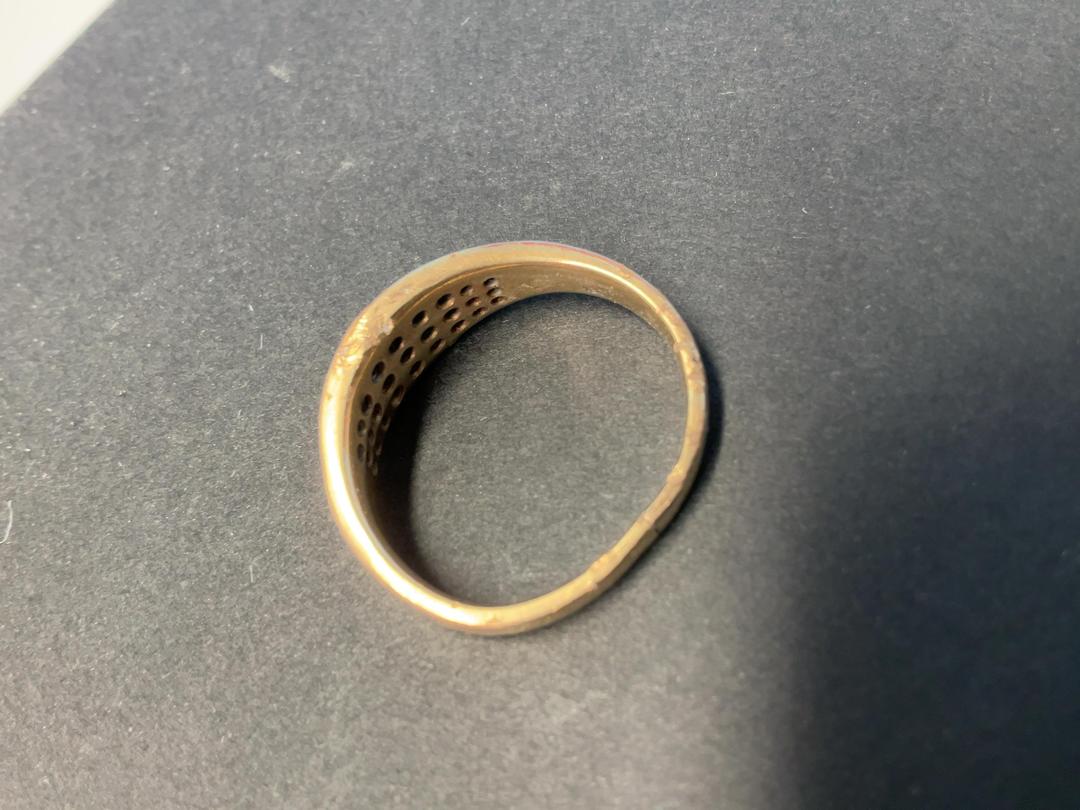 Photo '14' of 18CT Gold Ring with w/ Diamonds