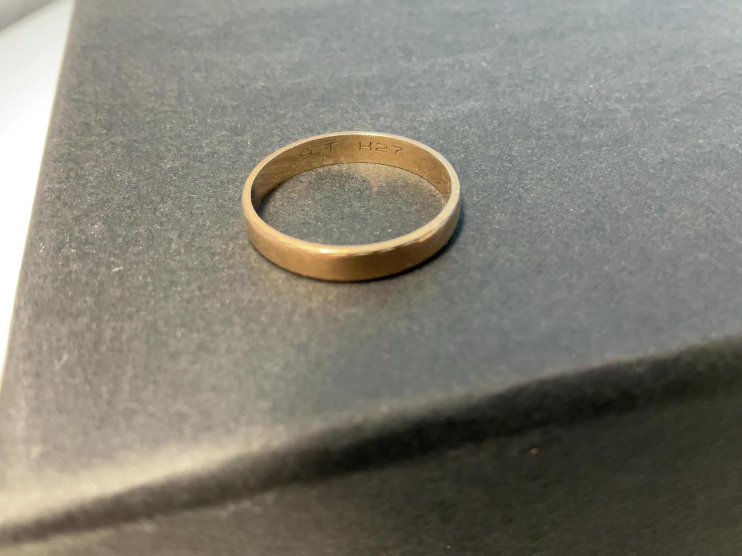 Photo '2' of 9CT Gold Wedding Band Photo '2' of 9CT Gold Wedding Band