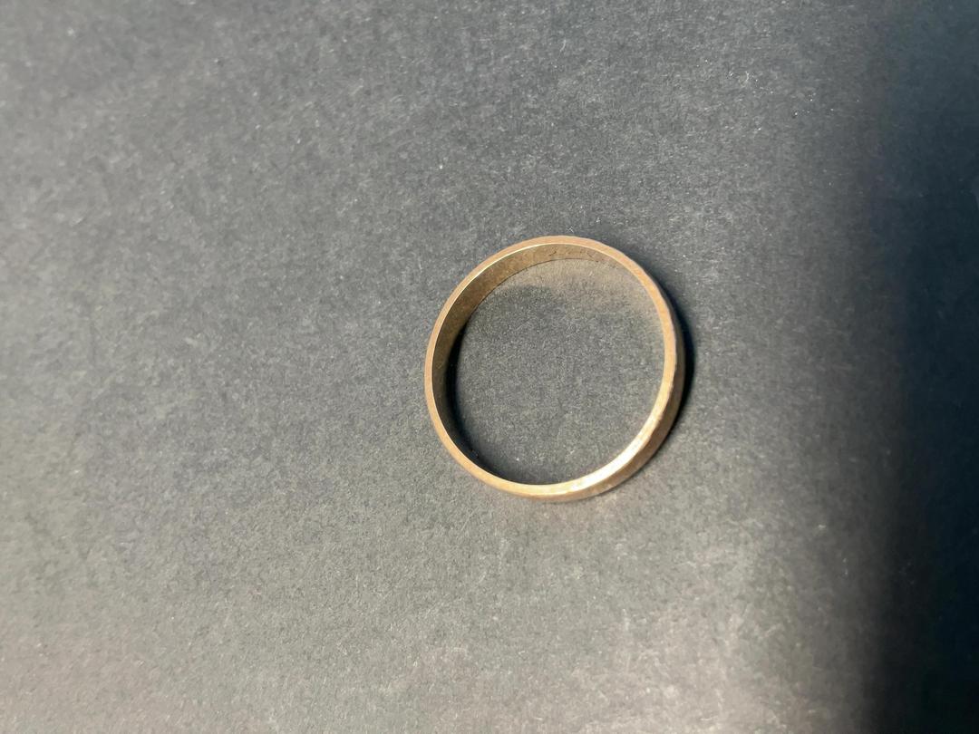 Photo '4' of 9CT Gold Wedding Band Photo '4' of 9CT Gold Wedding Band