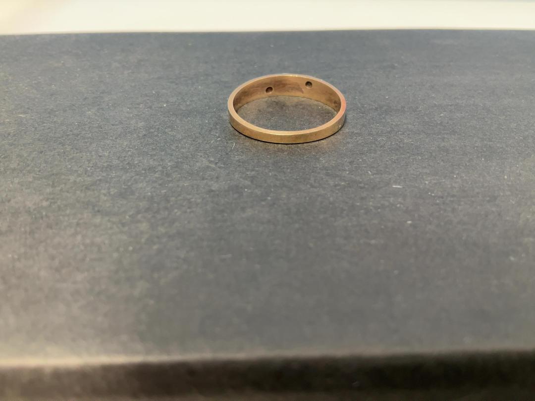 Photo '8' of 9CT Gold Ring with w/ Diamonds