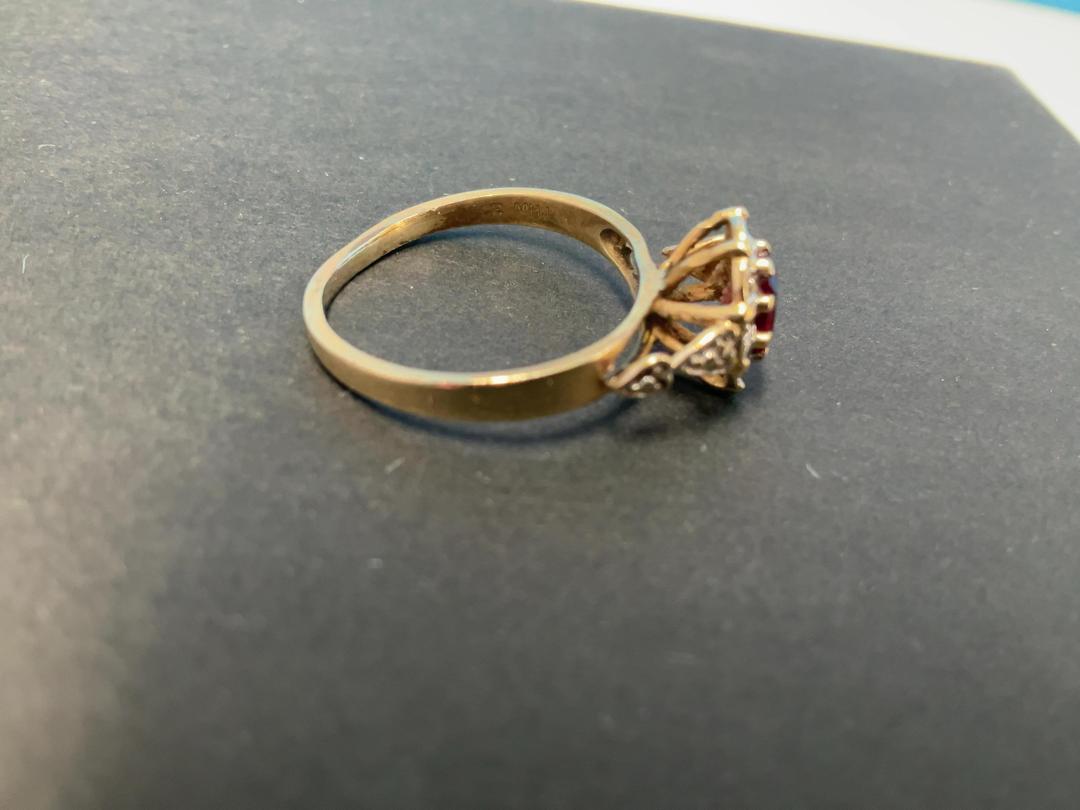 Photo '2' of 10CT Gold Ring w/ Red Stone - CR MHJ 417