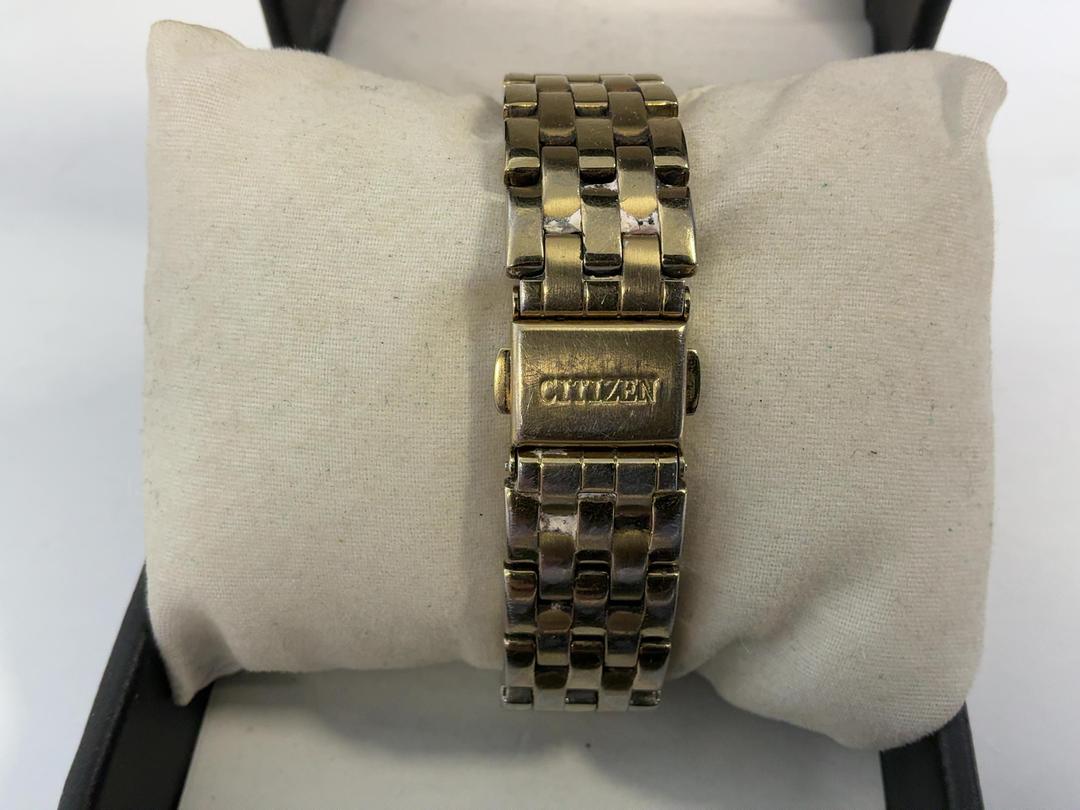 Photo '2' of Citizen Gold coloured watch