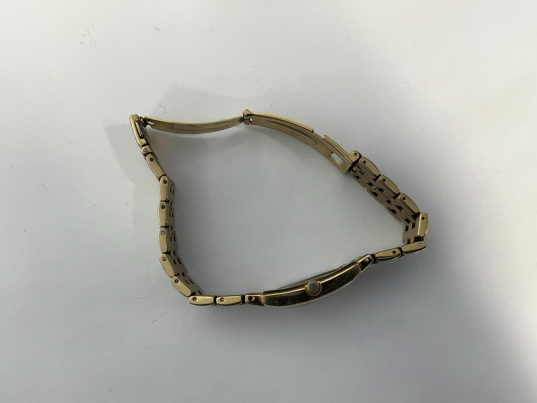 Photo '5' of Citizen Gold coloured watch