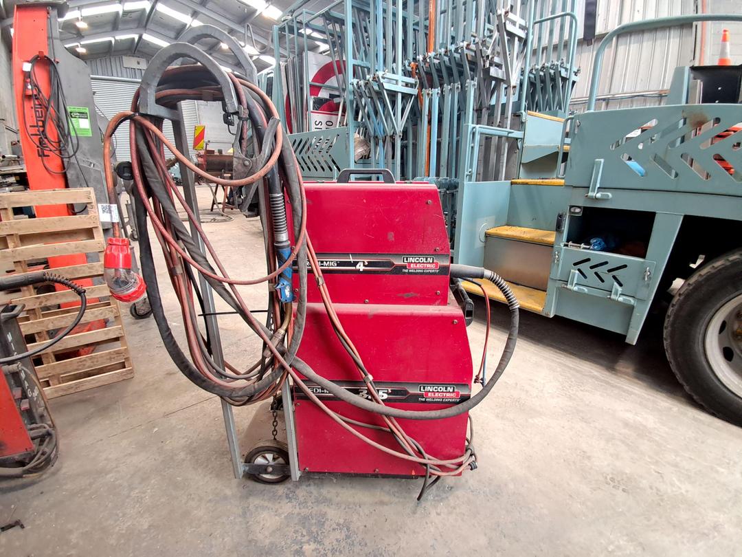 Photo '4' of Lincoln Electectric ARC Other Machine