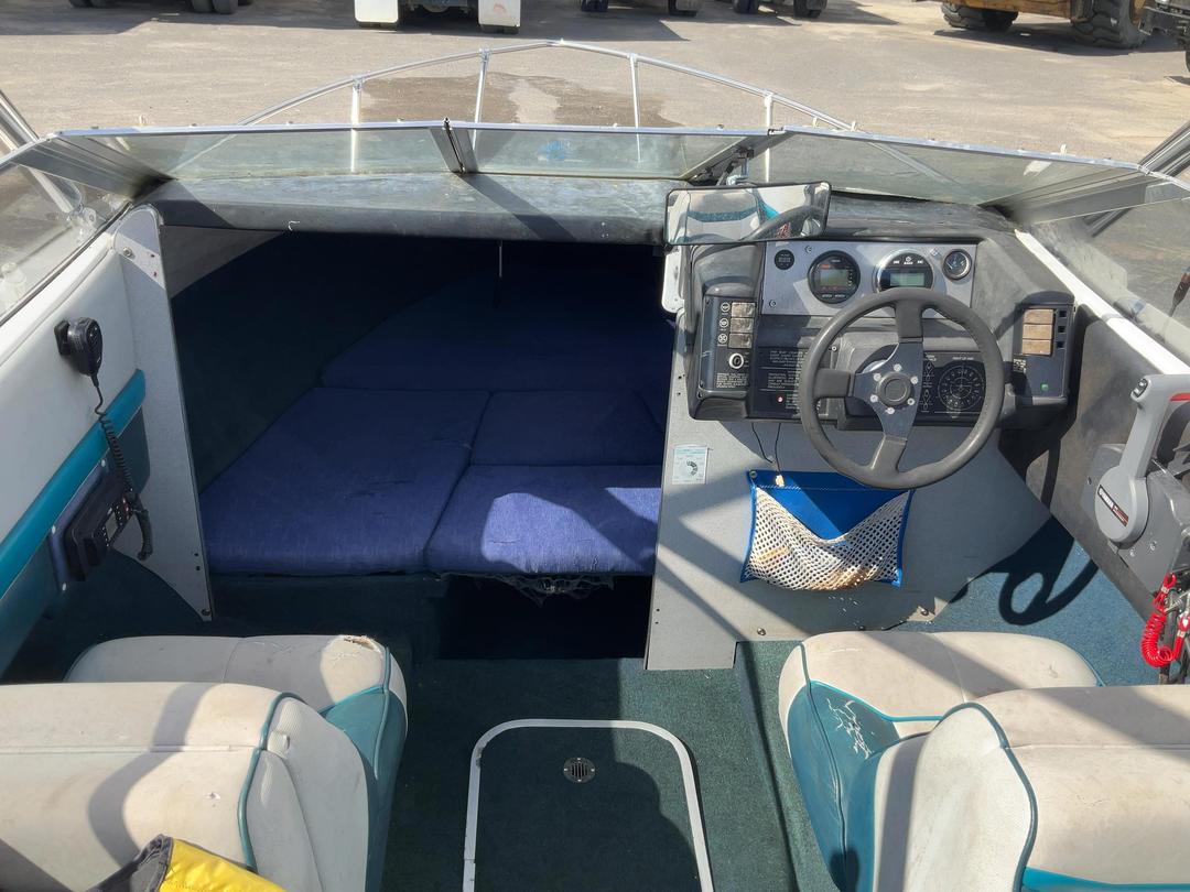 Photo '12' of 47J41 : 1991 Bayliner Capri Photo '12' of 47J41 : 1991 Bayliner Capri