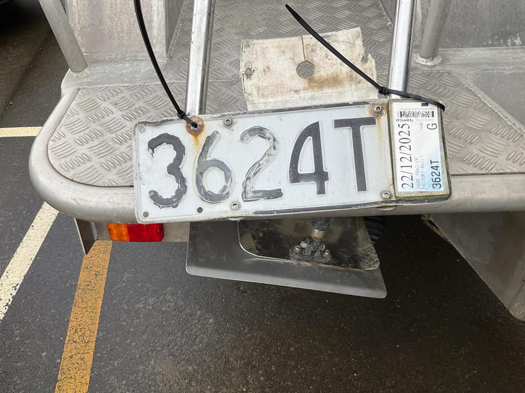 Photo '12' of 3624T : 2008 Pelin Hull & Trailer