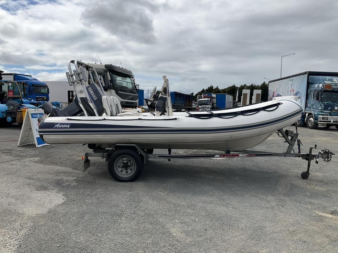 Photo '2' of Aurora Boat with 2009 Voyager Trailer