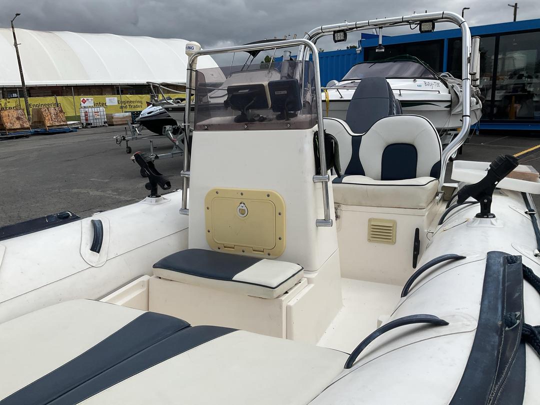 Photo '12' of Aurora Boat with 2009 Voyager Trailer