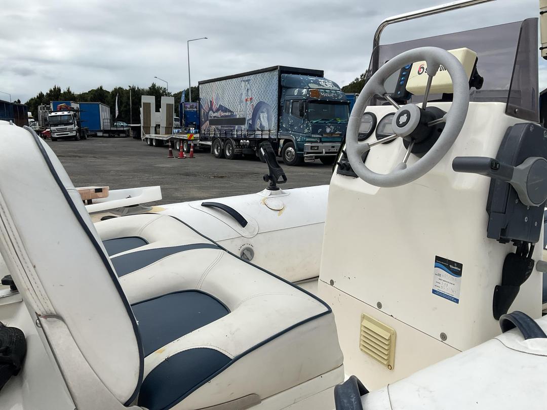 Photo '11' of Aurora Boat with 2009 Voyager Trailer