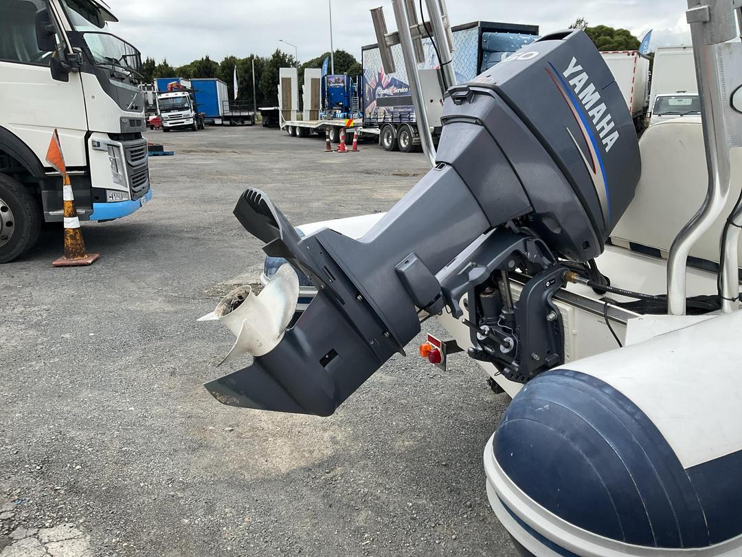 Photo '14' of Aurora Boat with 2009 Voyager Trailer