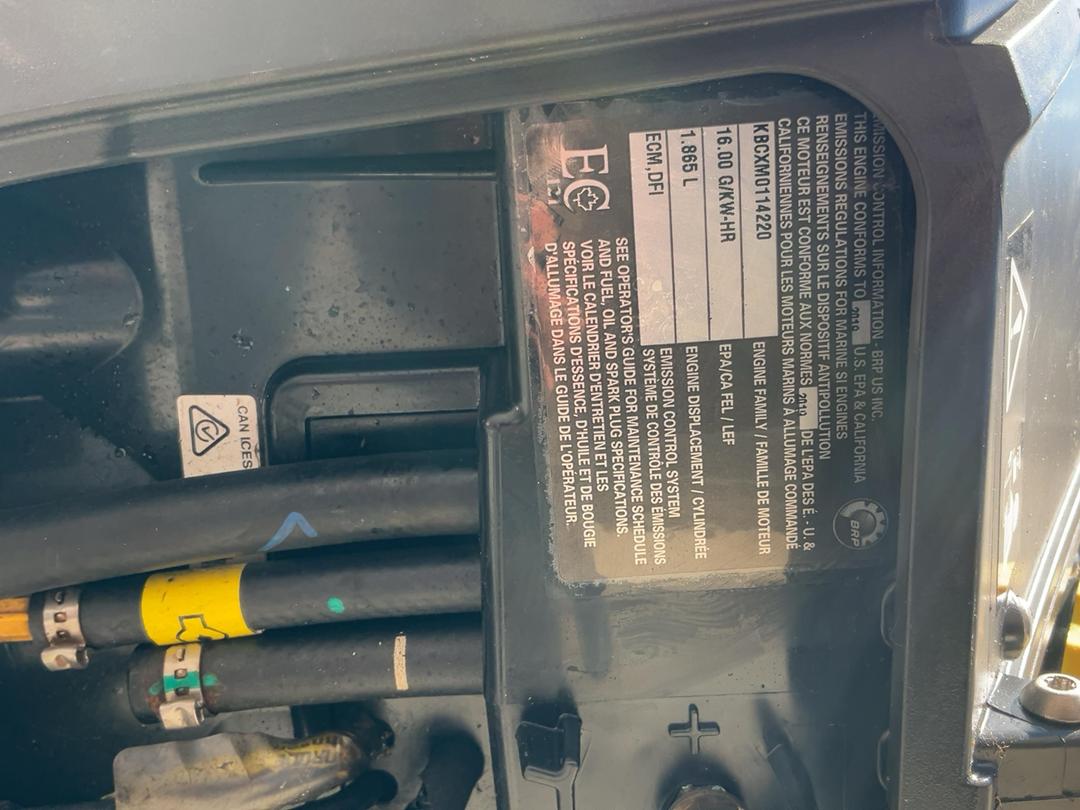 Photo '9' of 61488 : 2020 Evinrude Outboard Motor ONLY