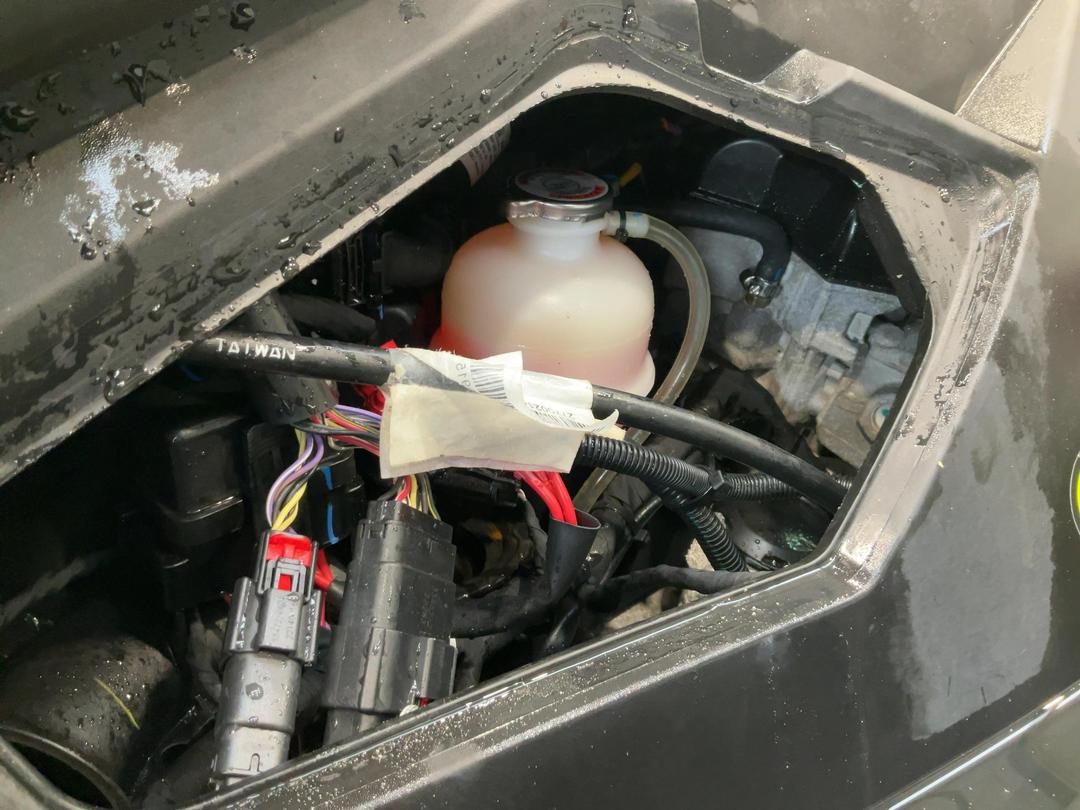 Photo '9' of 2023 Sea-Doo Spark TRIXX 90