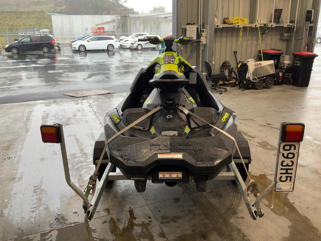 Photo '4' of 2023 Sea-Doo Spark TRIXX 90