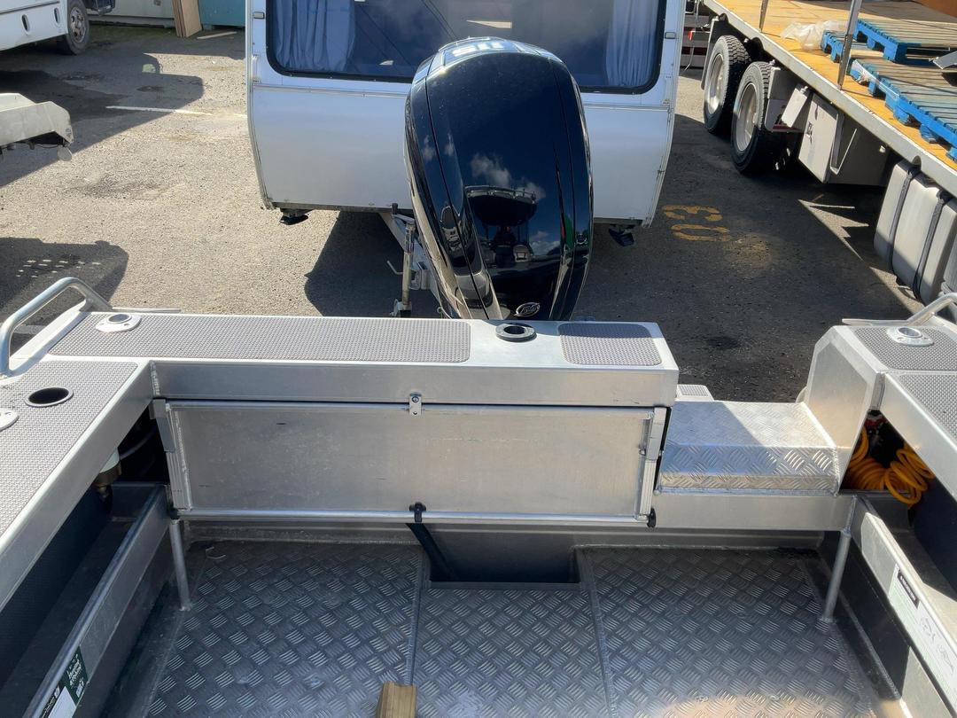 Photo '10' of 9D846 : 2018 575 Surtees Workmate Hard Top