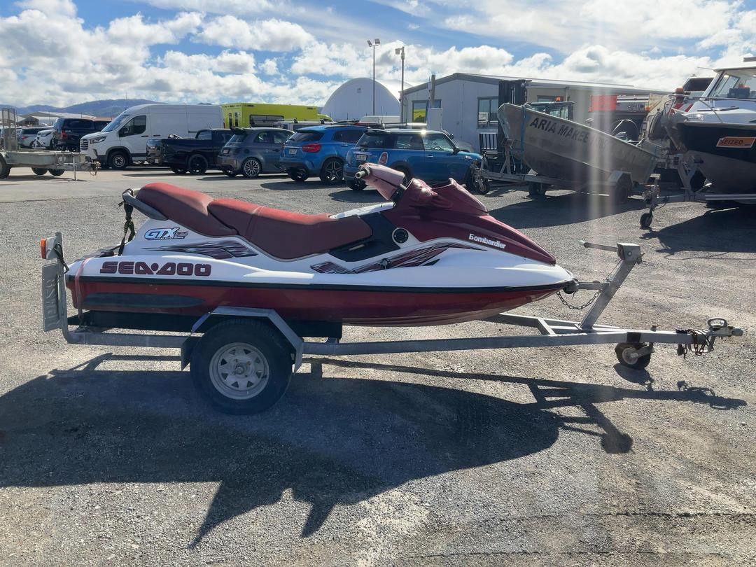 Photo '2' of 1998 Seadoo Bombardier GTX Photo '2' of 1998 Seadoo Bombardier GTX