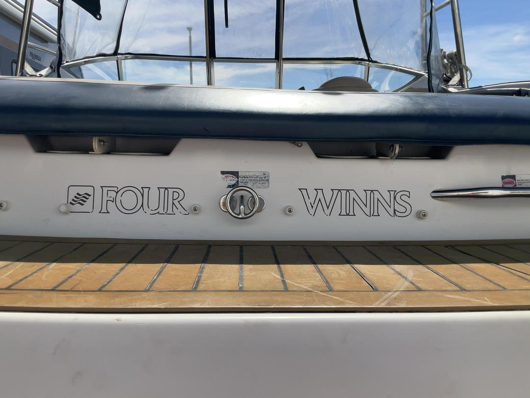 Photo '39' of 780U5 : 2002 Four Winns 225 Sundowner Photo '39' of 780U5 : 2002 Four Winns 225 Sundowner