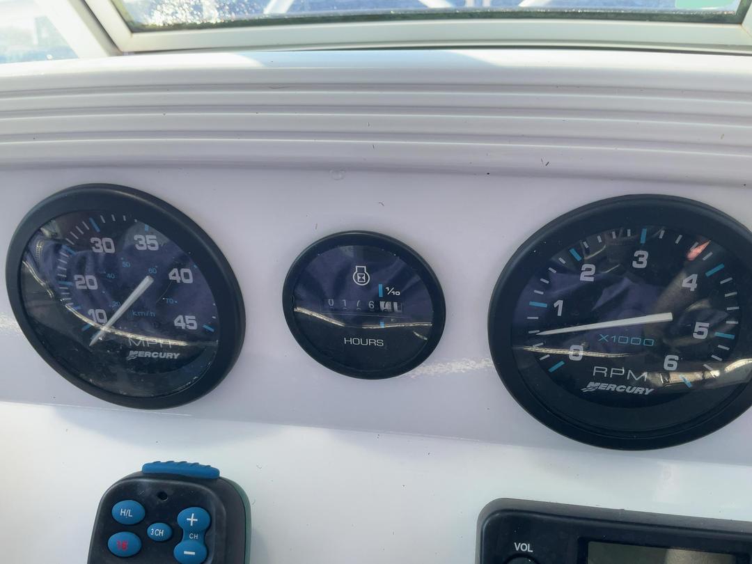 Photo '10' of L449G : 2011 Savage 420 Bay Cruiser Photo '10' of L449G : 2011 Savage 420 Bay Cruiser