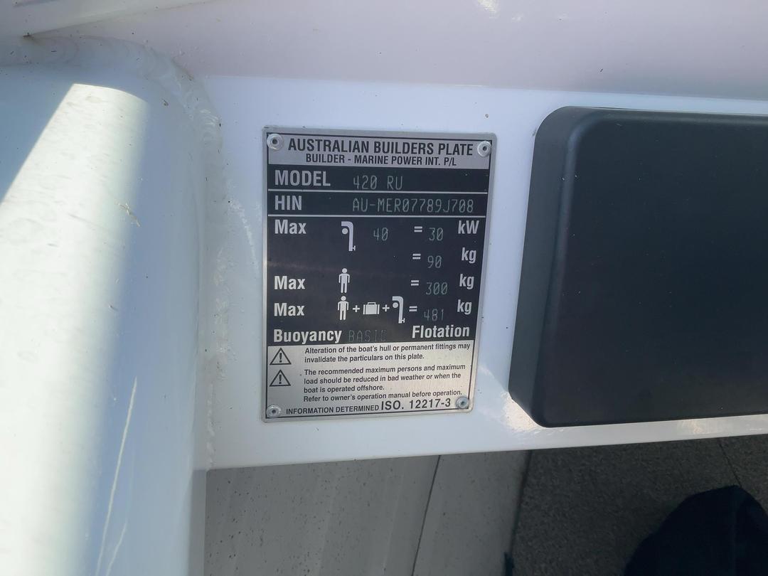 Photo '15' of L449G : 2011 Savage 420 Bay Cruiser Photo '15' of L449G : 2011 Savage 420 Bay Cruiser