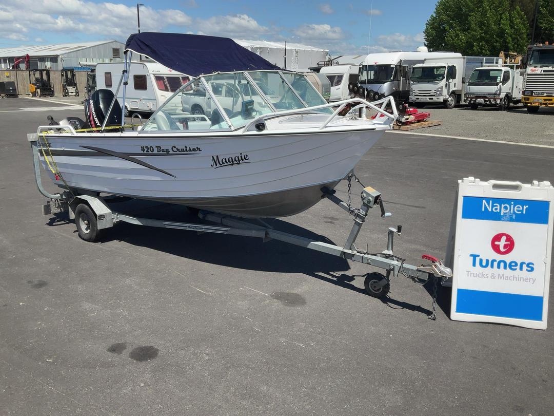 Photo '31' of L449G : 2011 Savage 420 Bay Cruiser Photo '31' of L449G : 2011 Savage 420 Bay Cruiser