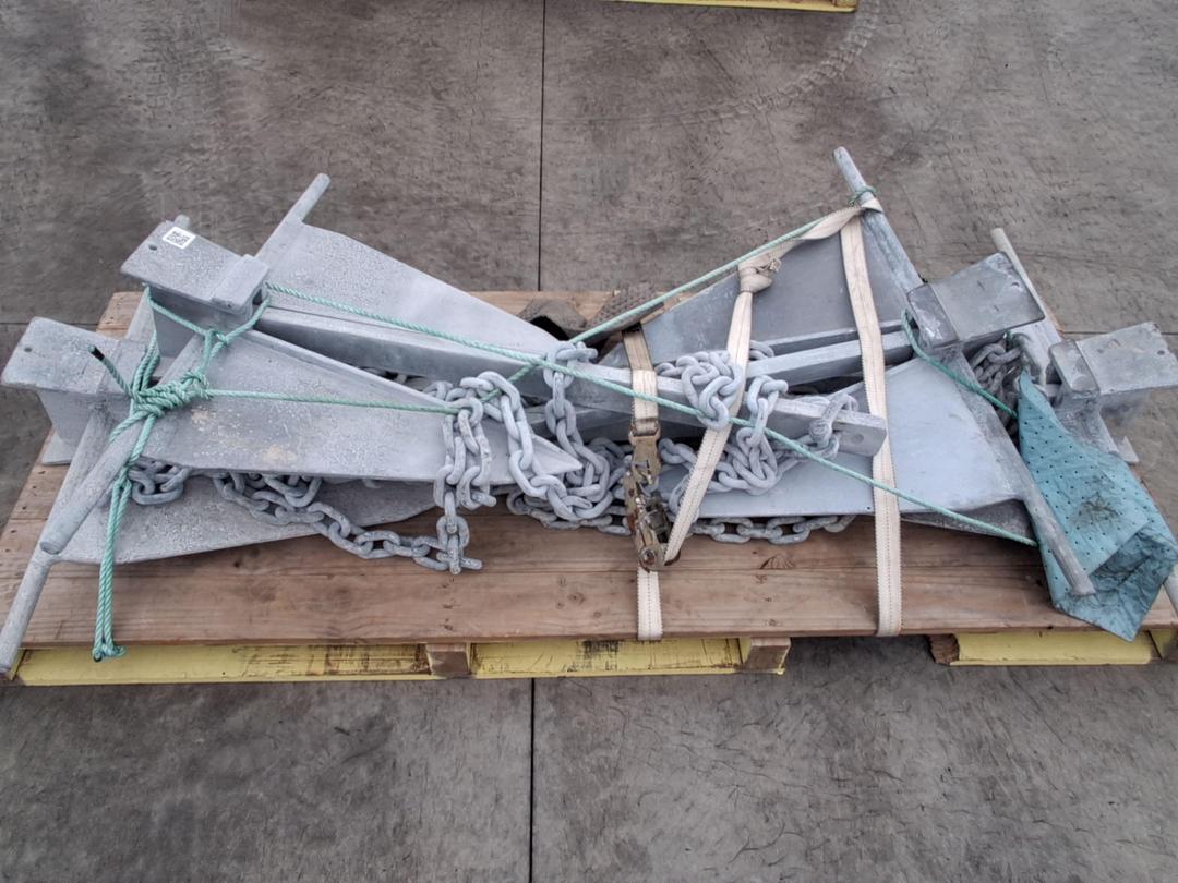 Photo '2' of Pallet of Anchors x4 Photo '2' of Pallet of Anchors x4