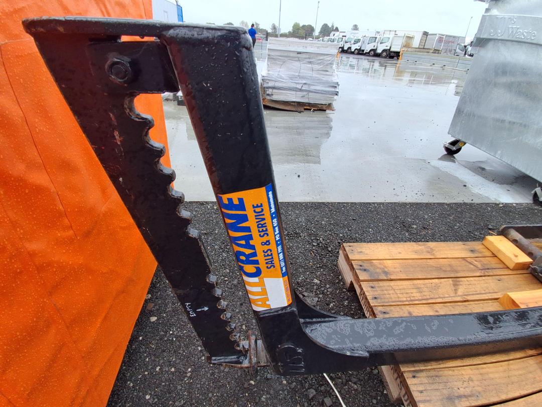 Photo '6' of Crane/Hiab Fork Attachment