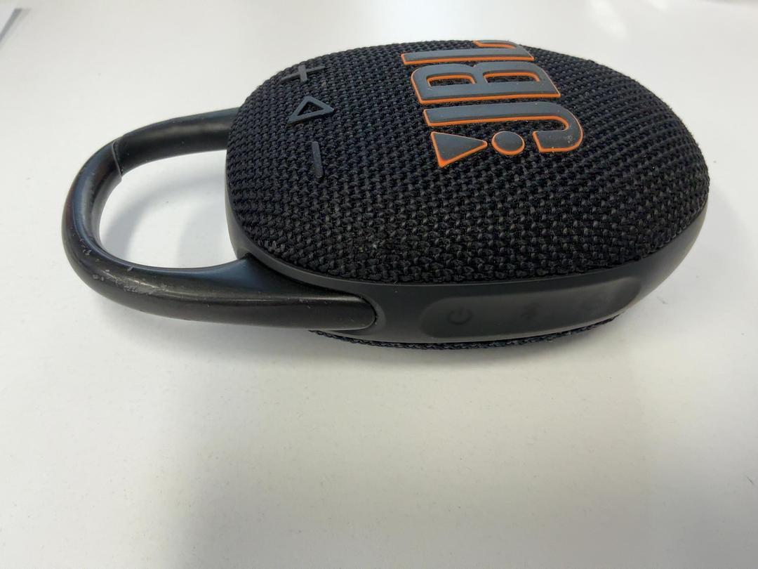 Photo '3' of JBL Portable Speaker Photo '3' of JBL Portable Speaker