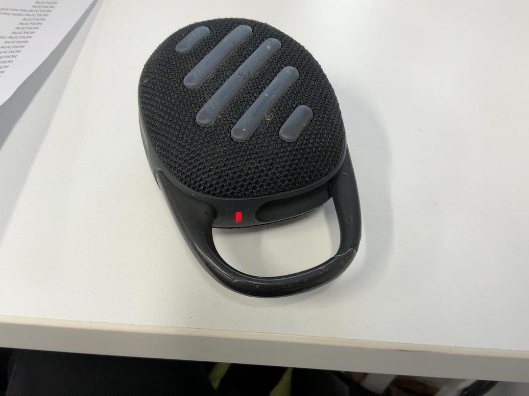 Photo '6' of JBL Portable Speaker Photo '6' of JBL Portable Speaker