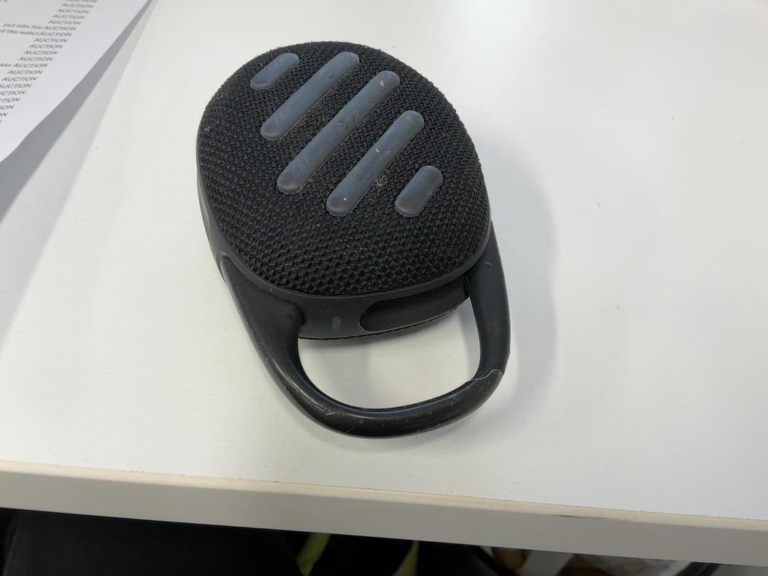 Photo '7' of JBL Portable Speaker Photo '7' of JBL Portable Speaker