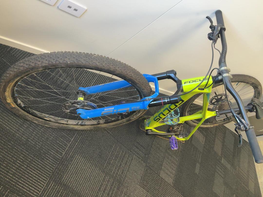 Photo '4' of Focus Raven Custom Mountain Bike Photo '4' of Focus Raven Custom Mountain Bike
