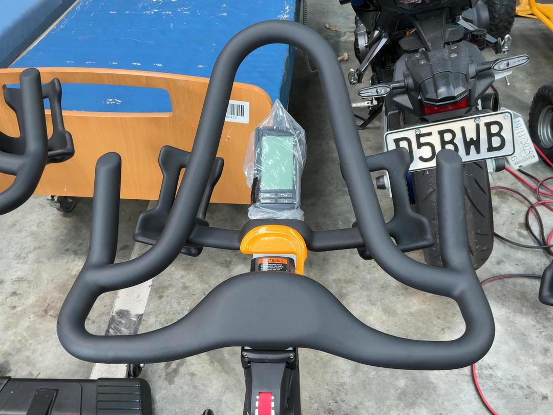 Photo '4' of Matrix Spin Bike