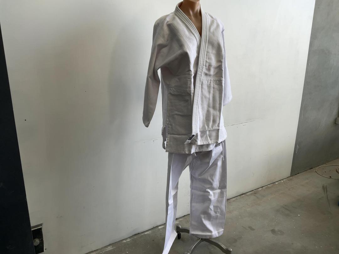 Photo '12' of Kombat Spirit 350GSM Judo Kit - White - Size 000/110 *NEW* Photo '12' of Kombat Spirit 350GSM Judo Kit - White - Size 000/110 *NEW*