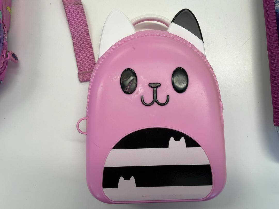 Photo '6' of Childrens Bags Photo '6' of Childrens Bags