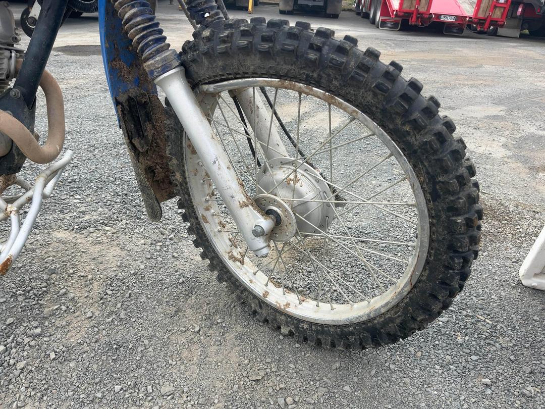 Photo '11' of Yamaha AG200